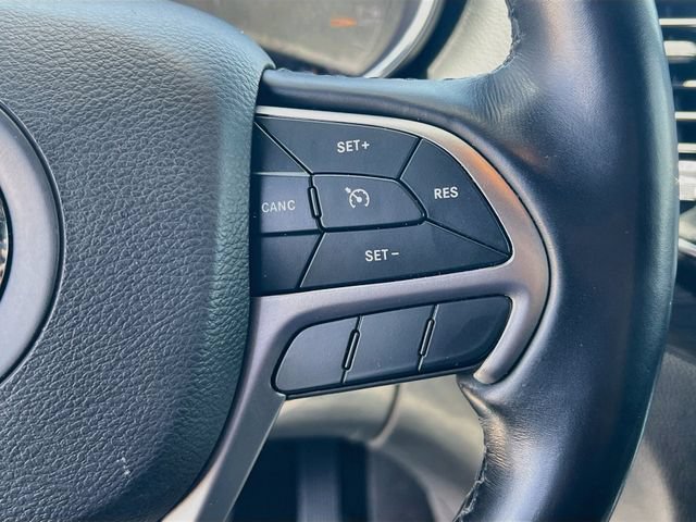 Used 2021 Jeep Grand Cherokee Laredo X RWD image 18
