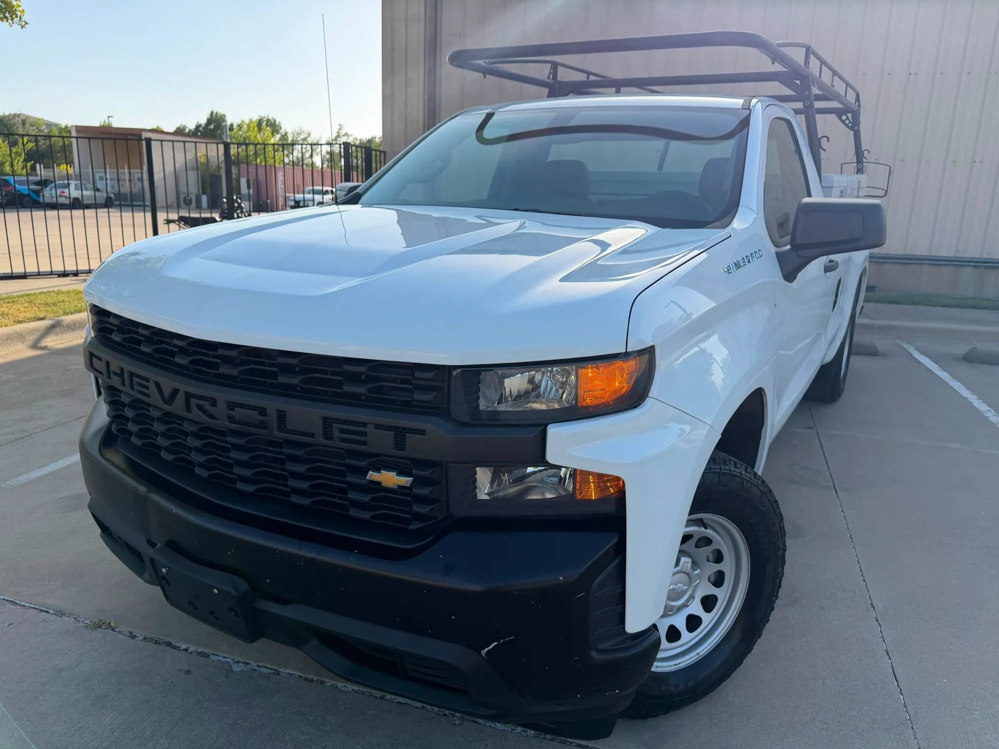 Used 2021 Chevrolet Silverado 1500 W/T RWD image 2