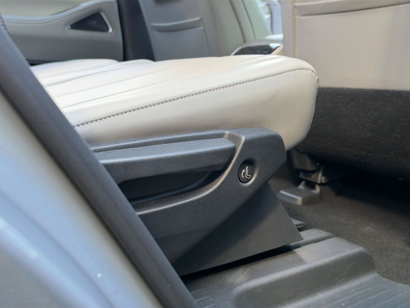Used 2026 INFINITI QX60 Luxe w/ Cargo Package AWD/4WD image 33