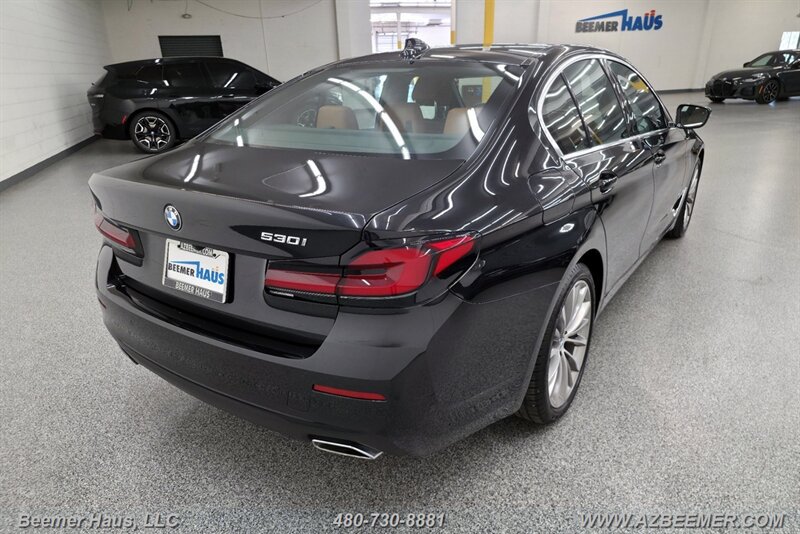 Used 2023 BMW 530i w/ Convenience Package RWD image 8