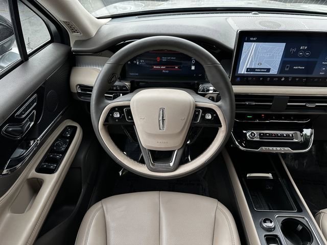 Certified 2024 Lincoln Corsair AWD w/ Equipment Group 101A image 14