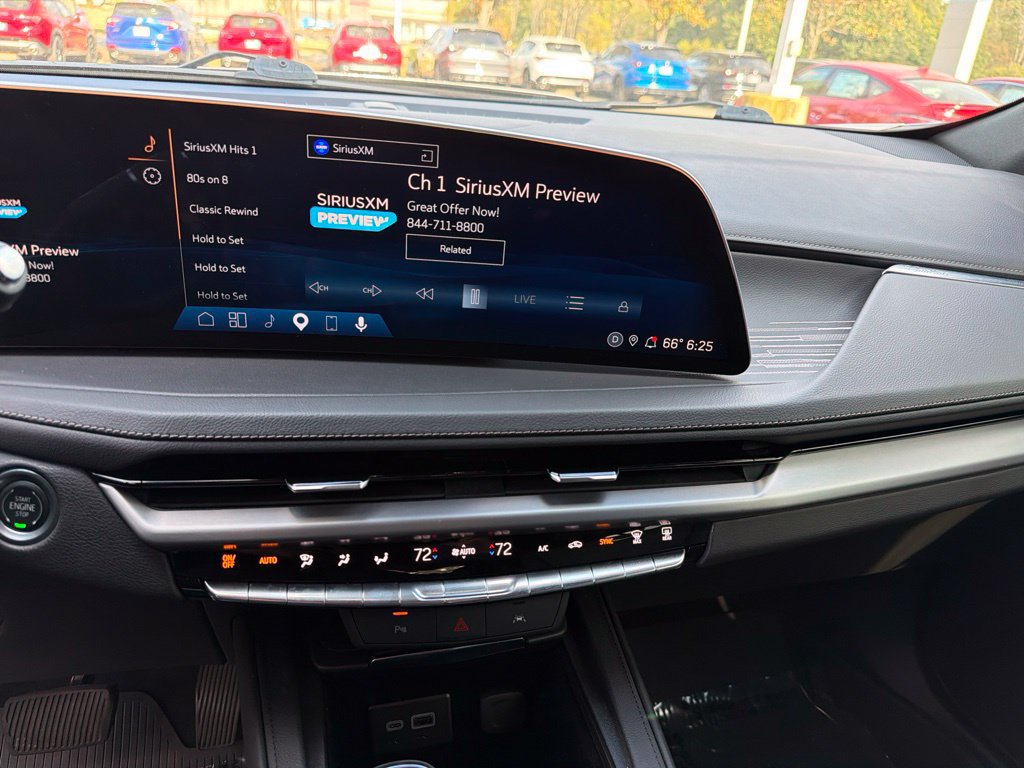 Used 2025 Cadillac XT4 Premium Luxury AWD/4WD image 17