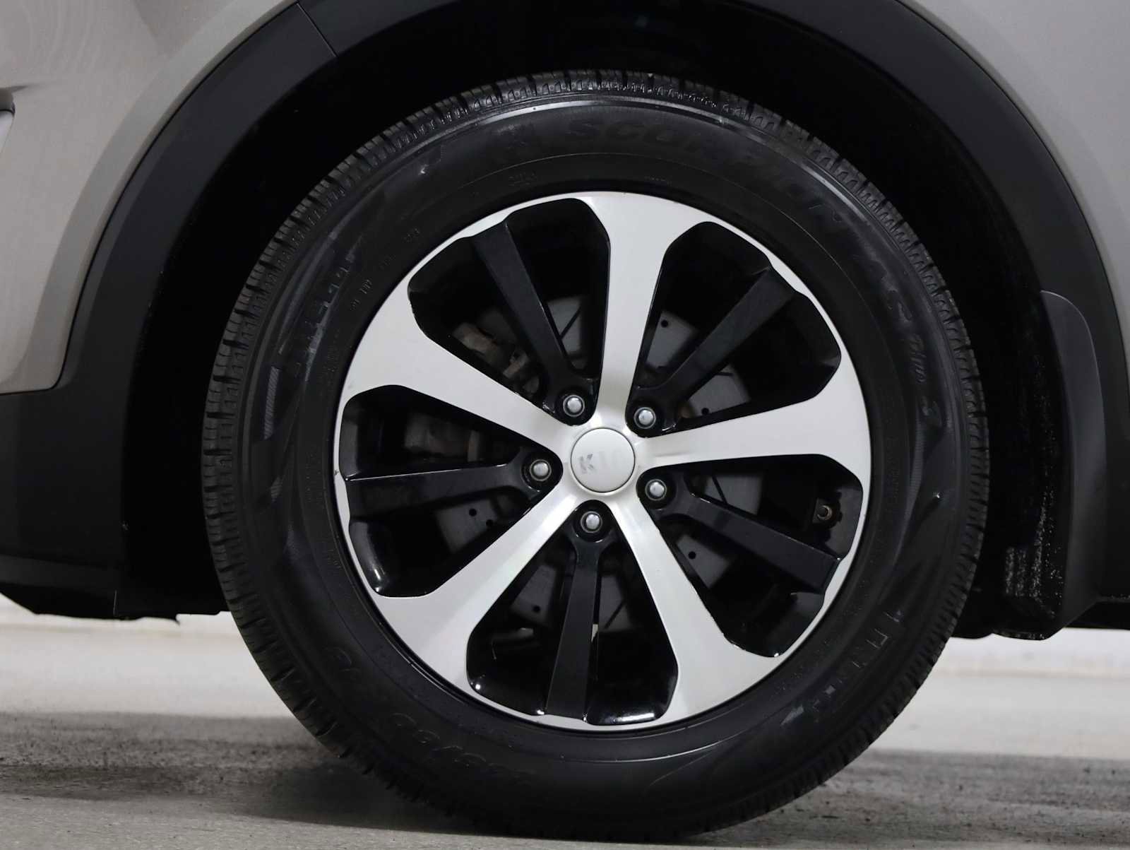 Used 2016 Kia Sorento EX AWD/4WD image 36