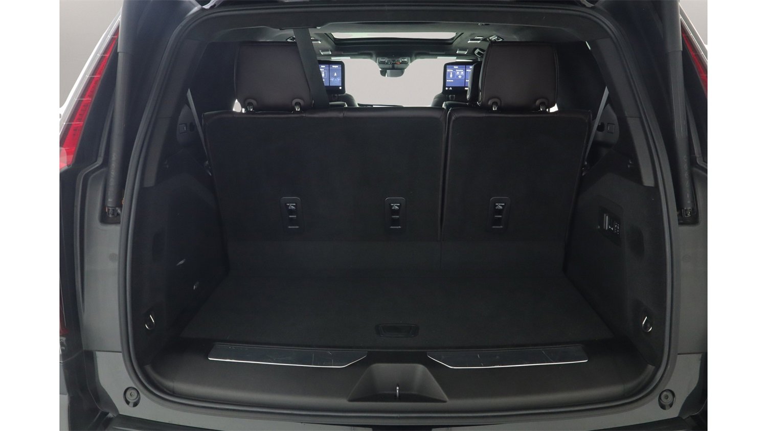 Used 2021 Cadillac Escalade Sport Platinum image 12