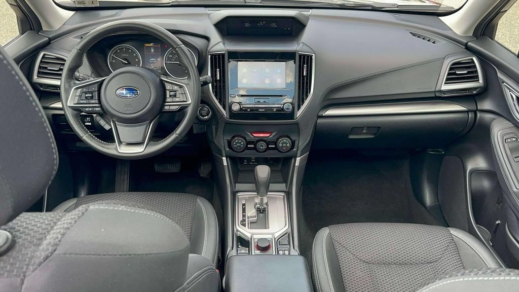 Used 2023 Subaru Forester Premium AWD/4WD image 10