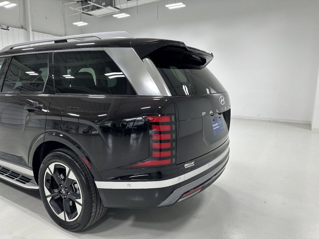 Used 2026 Hyundai Palisade Limited image 14