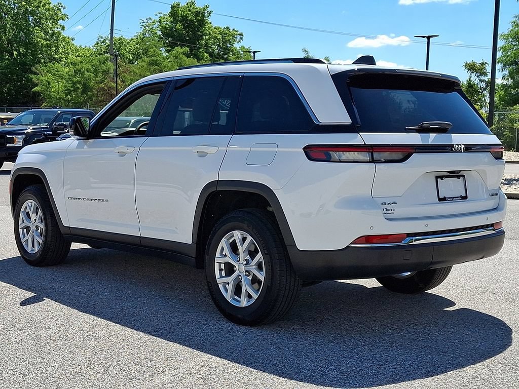 Used 2023 Jeep Grand Cherokee Limited w/ Trailer Tow Prep Group (B) AWD/4WD image 7