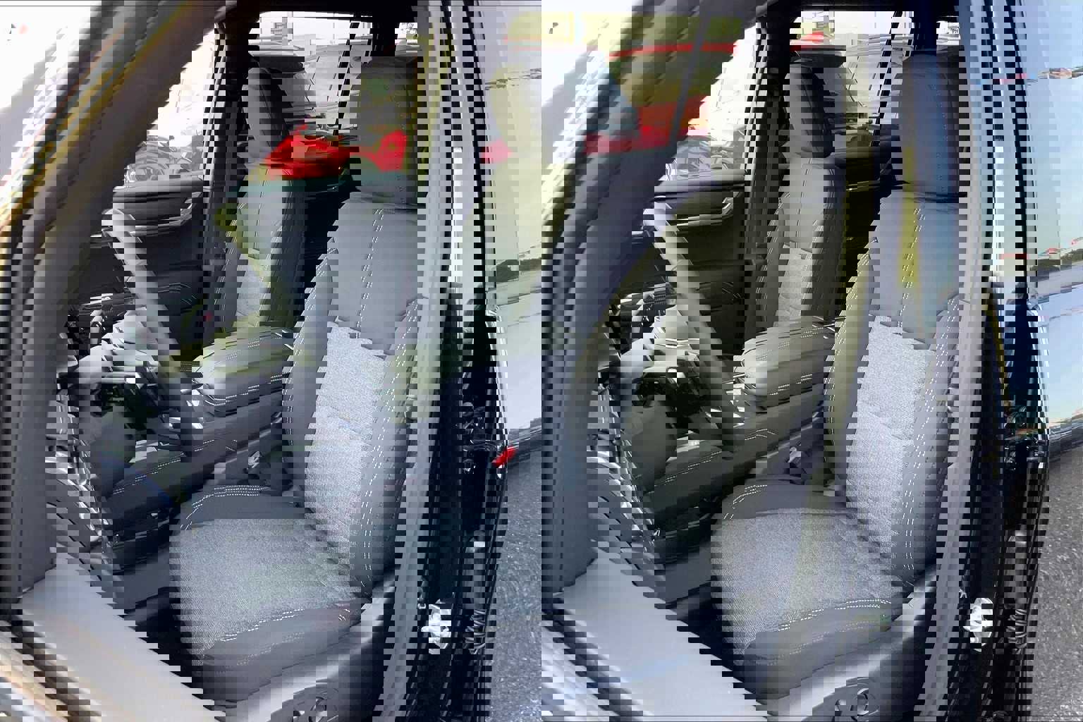 New 2025 GMC Acadia Elevation image 9