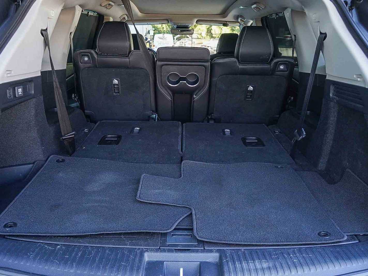 Used 2024 Acura MDX FWD w/ Technology Package image 29