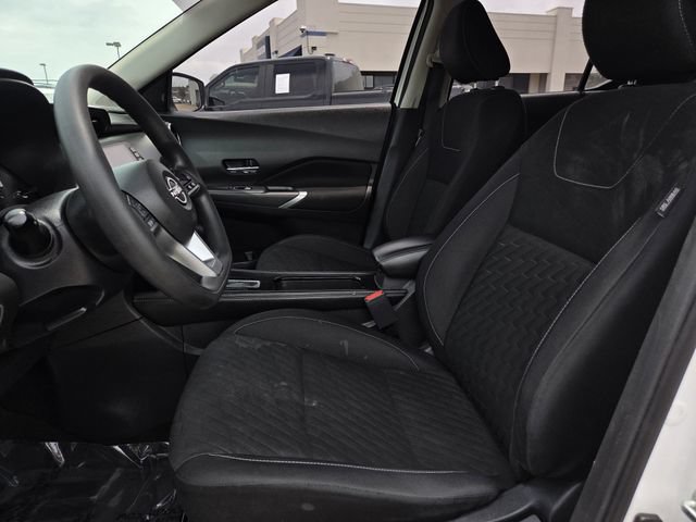 Used 2022 Nissan Kicks SV FWD image 12
