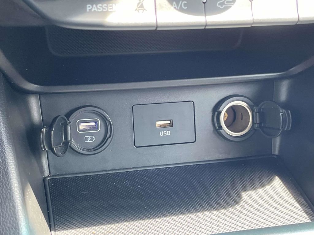 Certified 2023 Hyundai Kona SEL FWD image 19