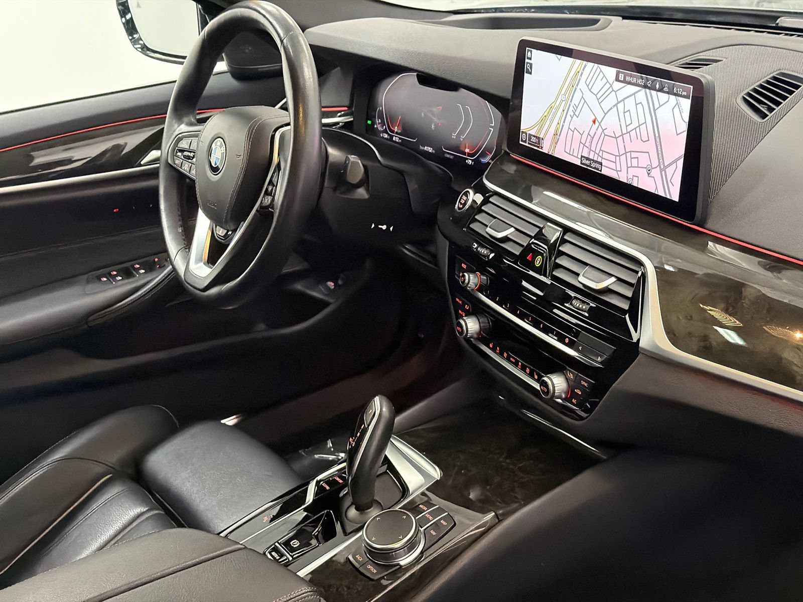Used 2023 BMW 540i xDrive w/ Premium Package AWD/4WD image 8