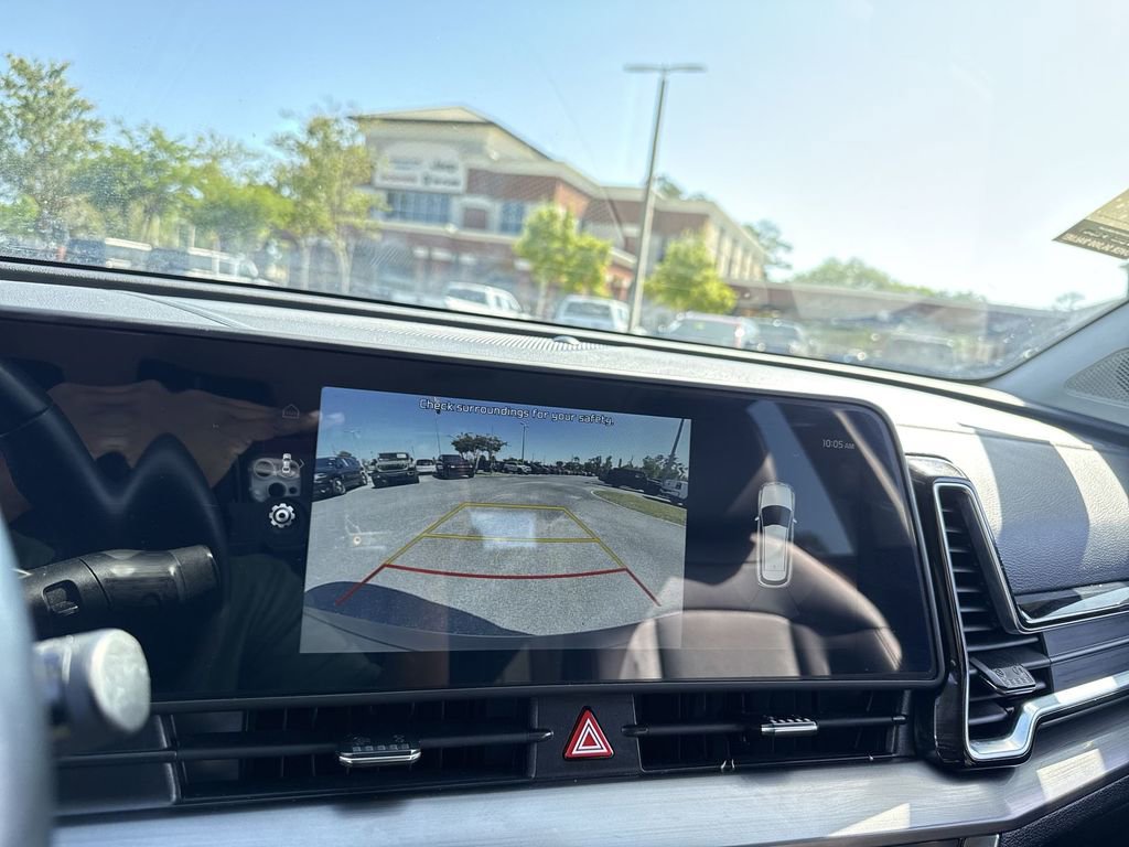 Used 2025 Kia Sportage EX image 18