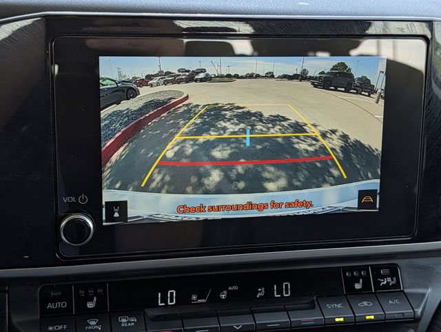 Used 2025 Toyota Camry SE w/ Convenience Package FWD image 17