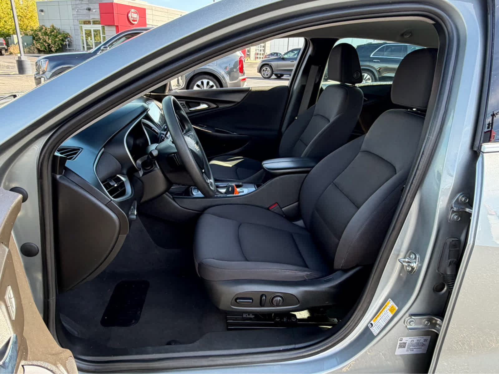 Used 2023 Chevrolet Malibu LT FWD image 12