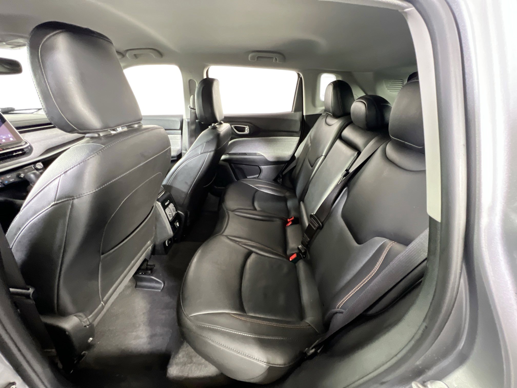 Used 2022 Jeep Compass Latitude AWD/4WD image 22