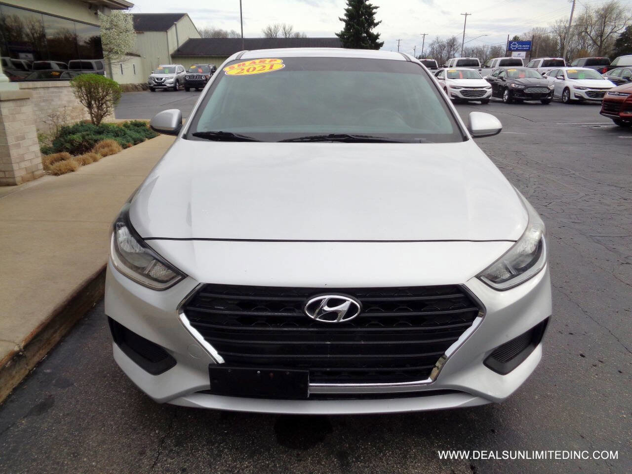 Used 2021 Hyundai Accent SE FWD image 18