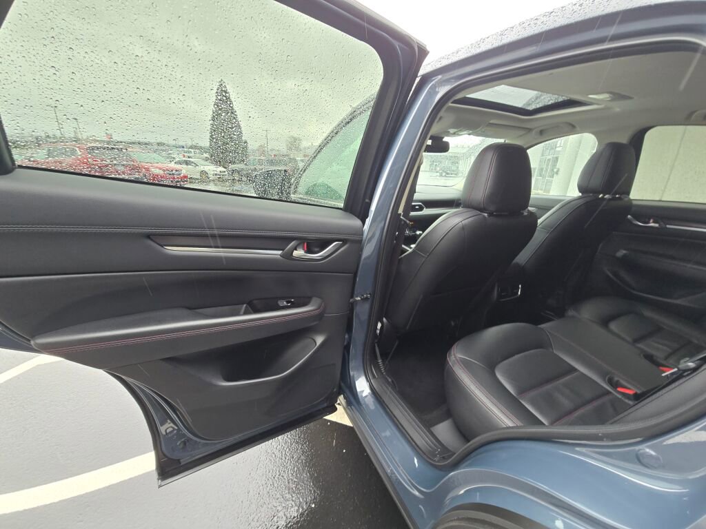 Used 2024 MAZDA CX-5 Carbon Edition image 13
