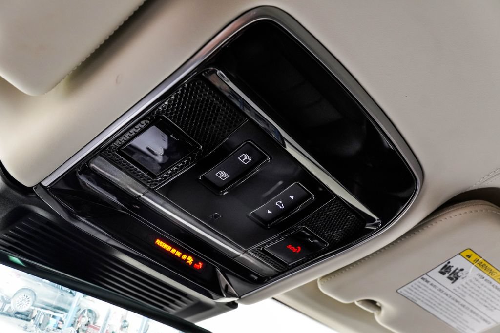 Used 2023 Land Rover Range Rover First Edition AWD/4WD image 44
