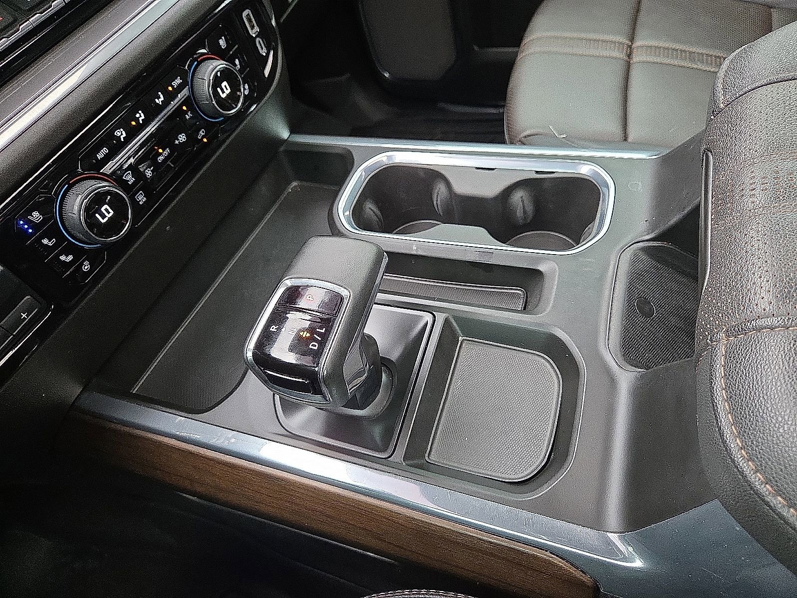 Used 2024 Chevrolet Silverado 1500 High Country w/ Midnight Edition image 25