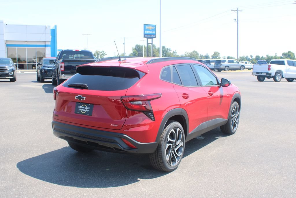New 2026 Chevrolet Trax RS w/ Sunroof Package FWD image 9
