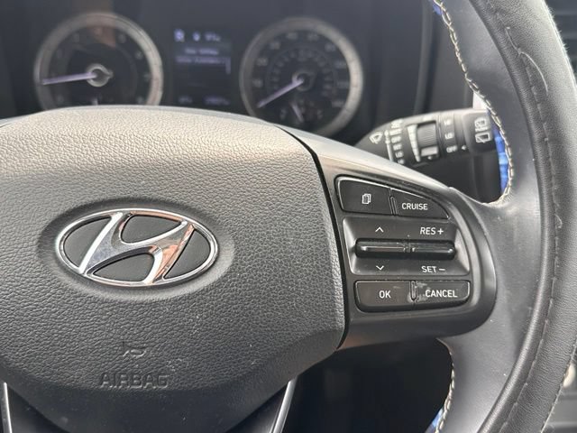 Used 2022 Hyundai Venue Limited w/ Cargo Package FWD image 22