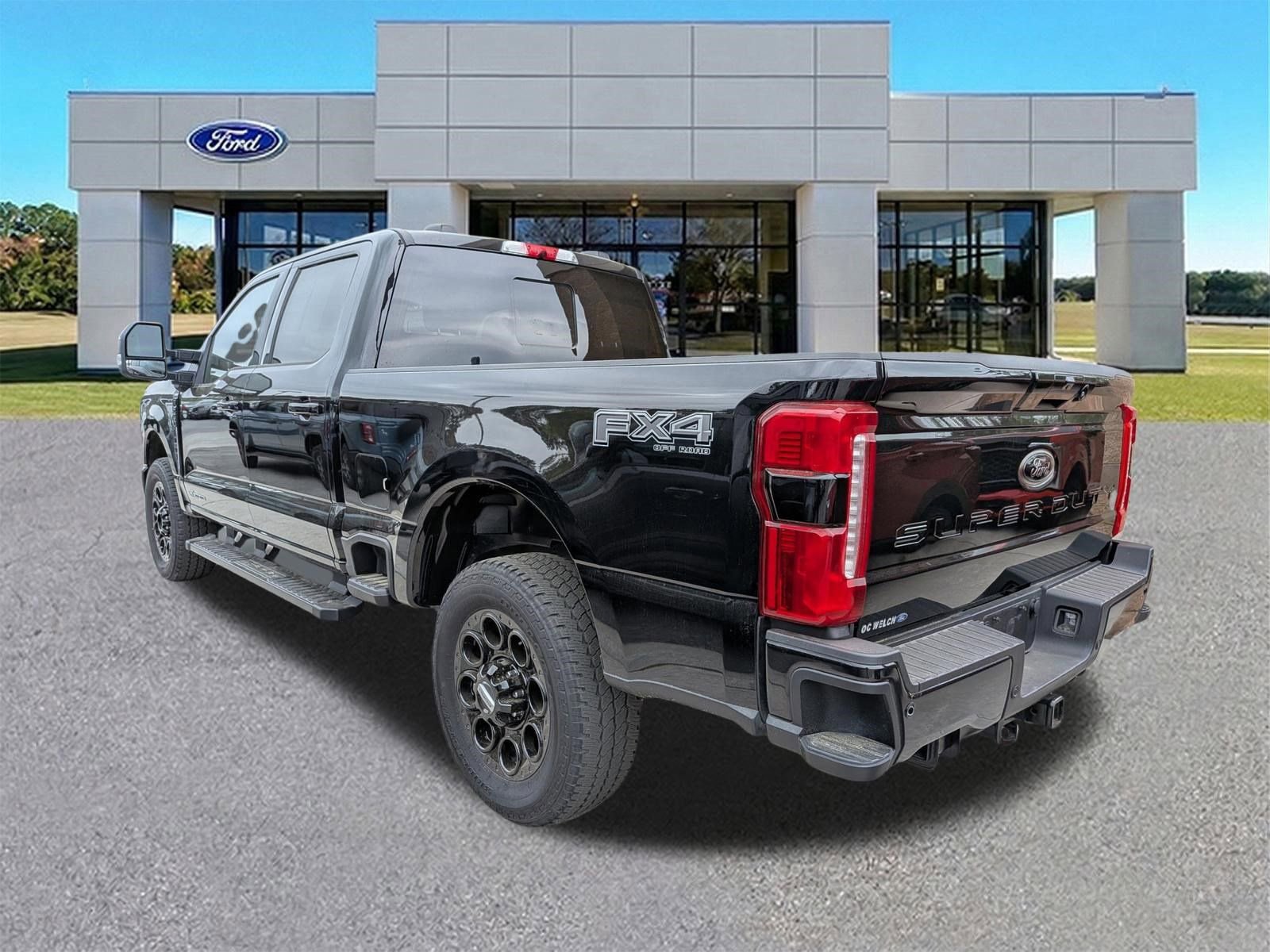 Certified 2026 Ford F250 Lariat w/ Black Appearance Package image 3