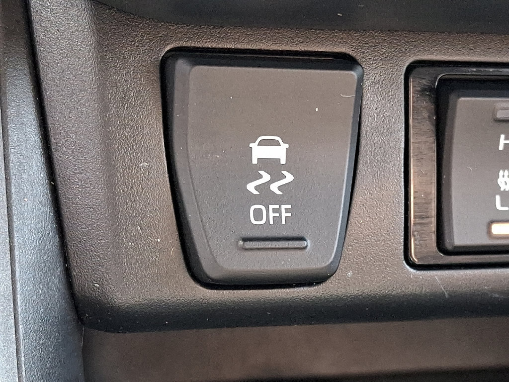 Used 2024 Toyota RAV4 XLE w/ Convenience Package AWD/4WD image 26