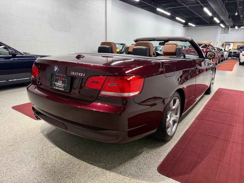 Used 2010 BMW 328i Convertible RWD image 13