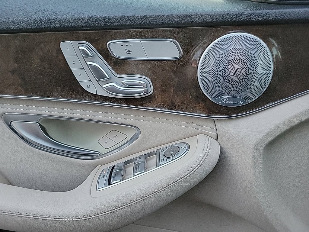 Used 2015 Mercedes-Benz C 300 4MATIC Sedan image 12
