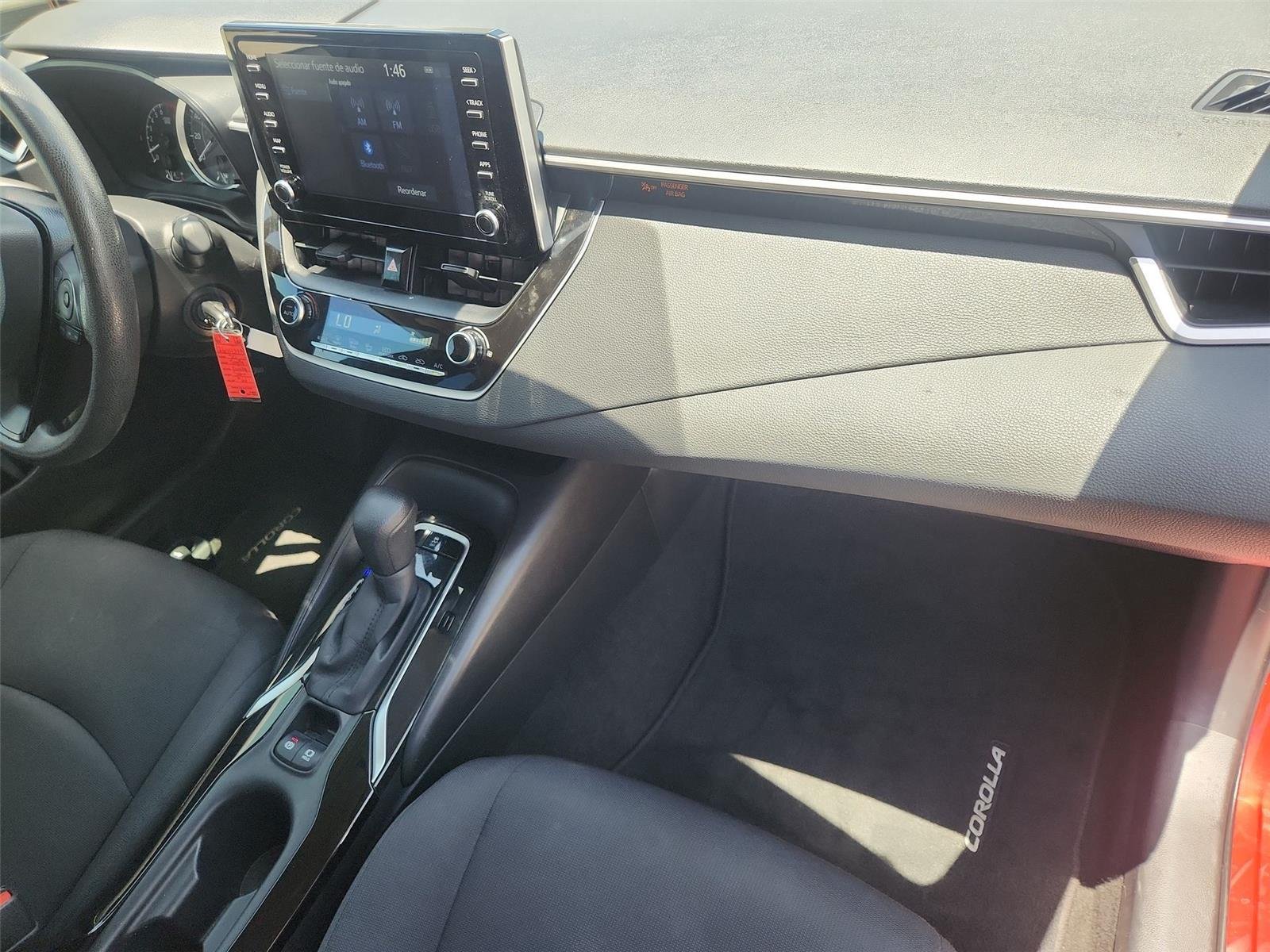 Used 2020 Toyota Corolla LE FWD image 25