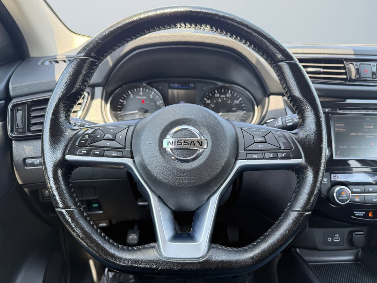 Used 2022 Nissan Rogue Sport SV image 12