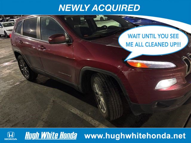 Used 2017 Jeep Cherokee Latitude w/ Cold Weather Group image 2