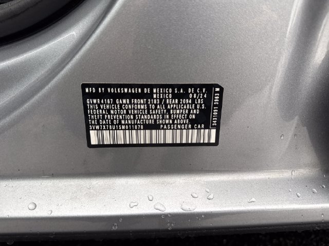 Used 2025 Volkswagen Jetta SE FWD image 17