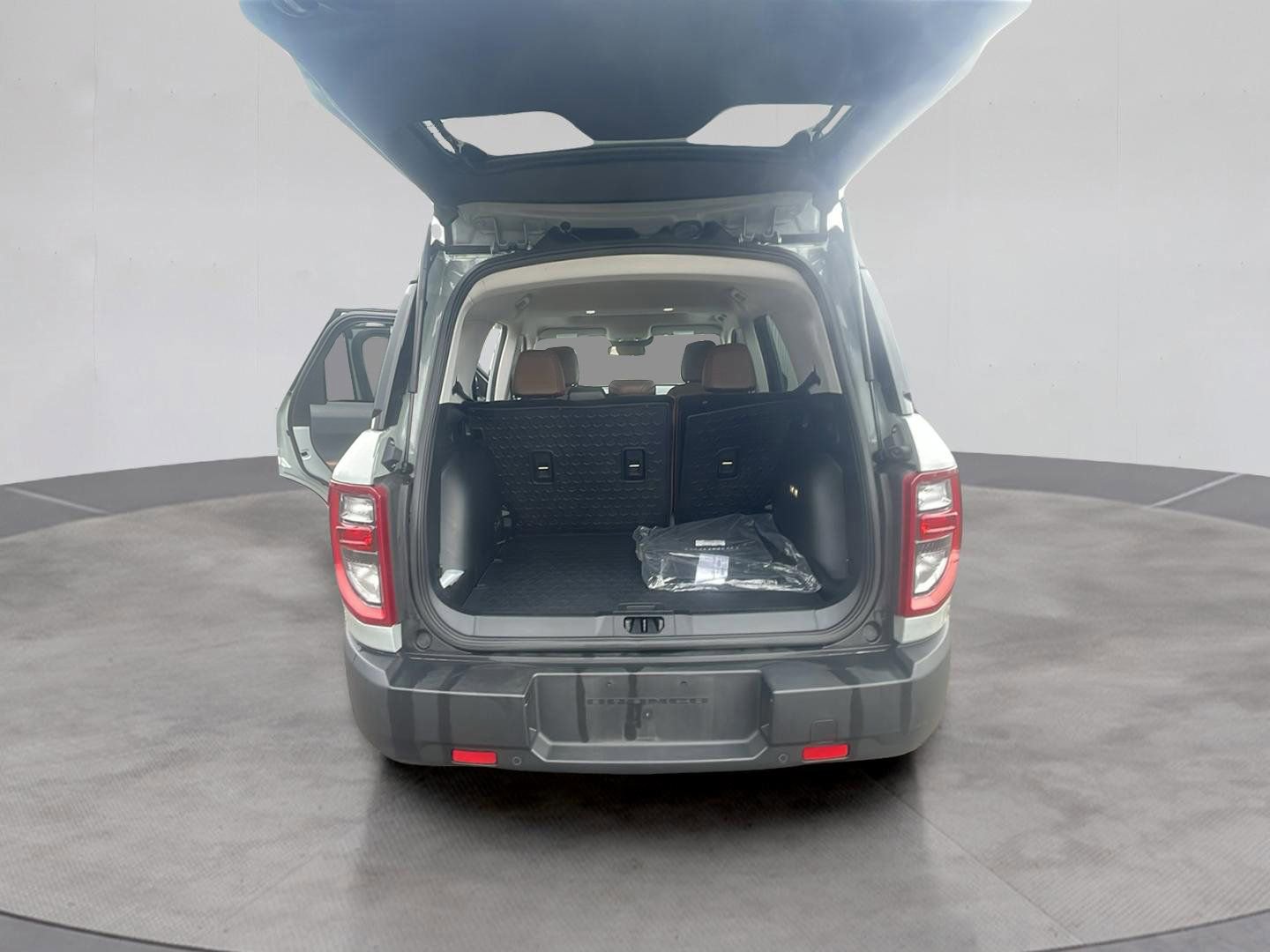 Used 2023 Ford Bronco Sport Outer Banks w/ Tech Package image 21