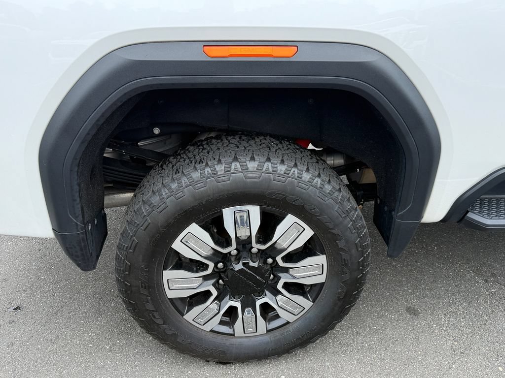 Used 2024 GMC Sierra 3500 Denali w/ Denali Reserve Package AWD/4WD image 12