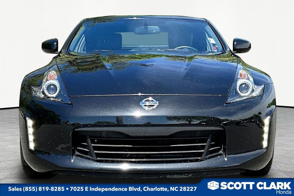 Used 2020 Nissan 370Z Touring Sport image 2