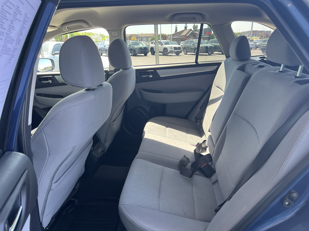 Used 2019 Subaru Outback 2.5i Premium AWD/4WD image 31
