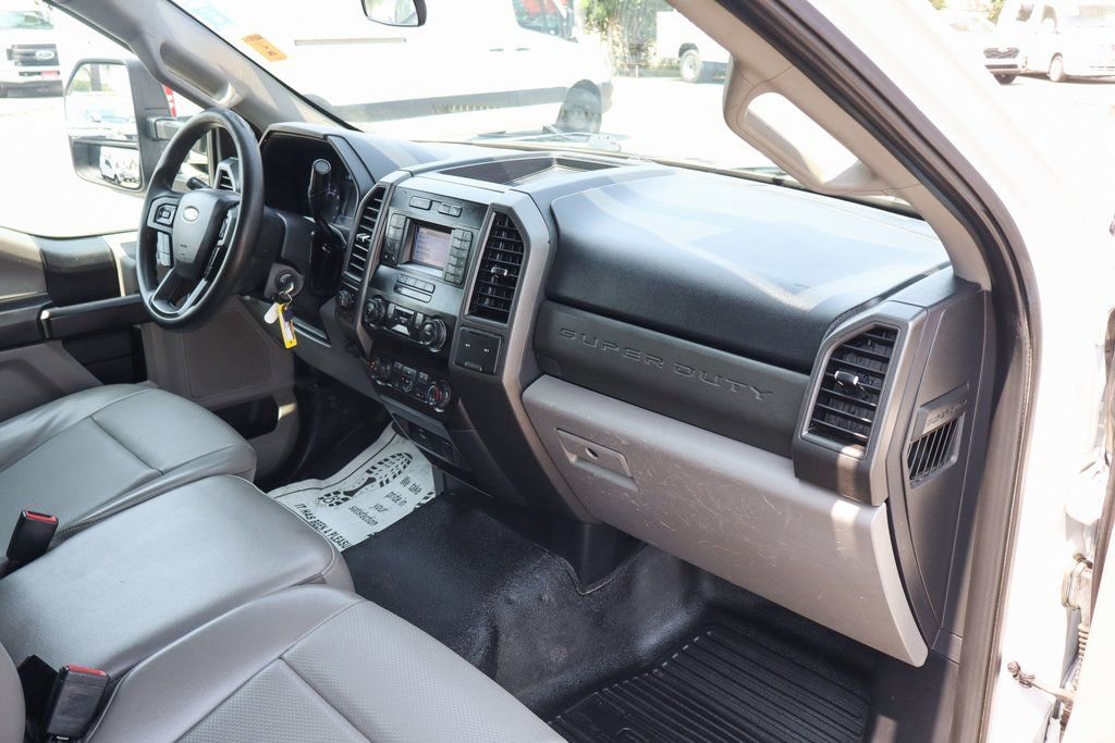 Used 2020 Ford F350 XL w/ Power Equipment Group image 41