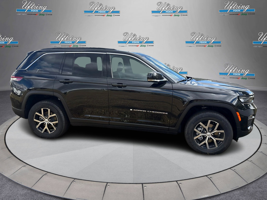 New 2025 Jeep Grand Cherokee Limited w/ Trailer Tow Package image 2