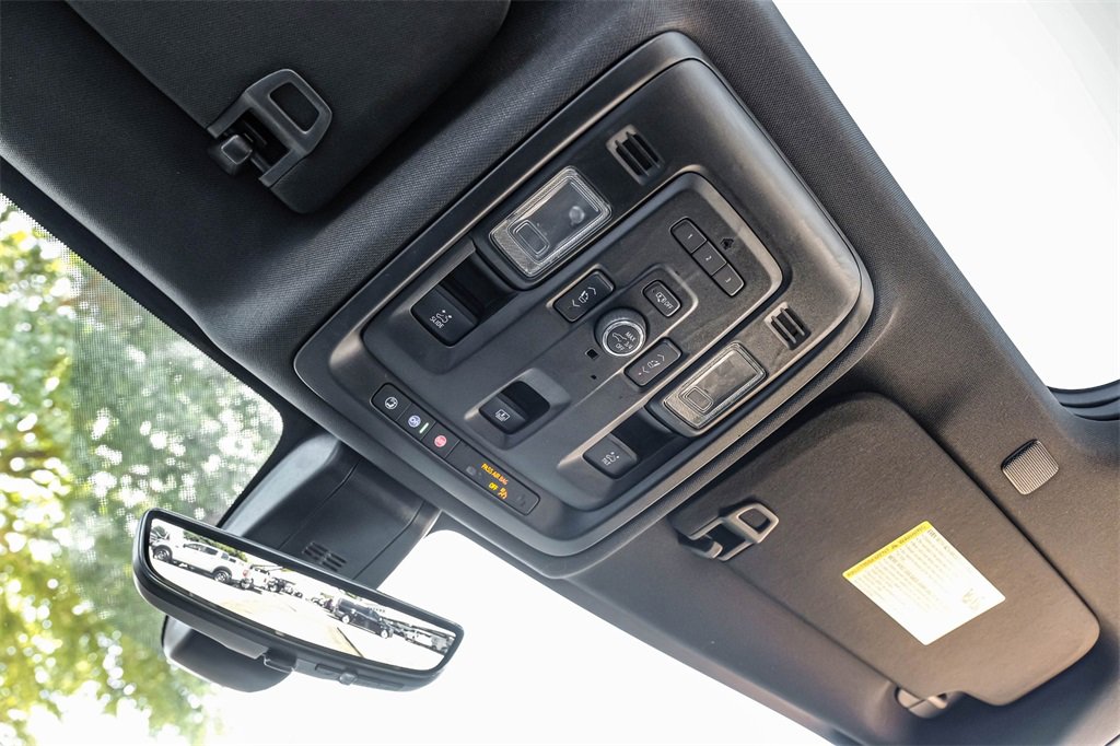 Used 2021 Chevrolet Suburban Premier w/ Premium Package image 35