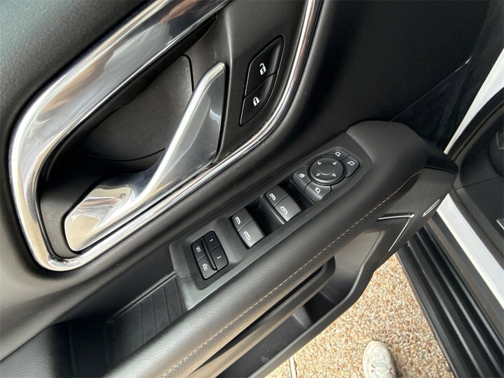 Certified 2023 GMC Yukon XL AT4 image 22