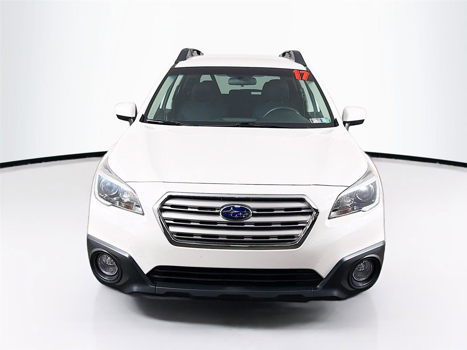 Used 2017 Subaru Outback 2.5i Premium image 2