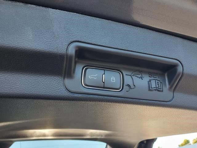 New 2026 Ford Explorer Active w/ Active Comfort Package image 11