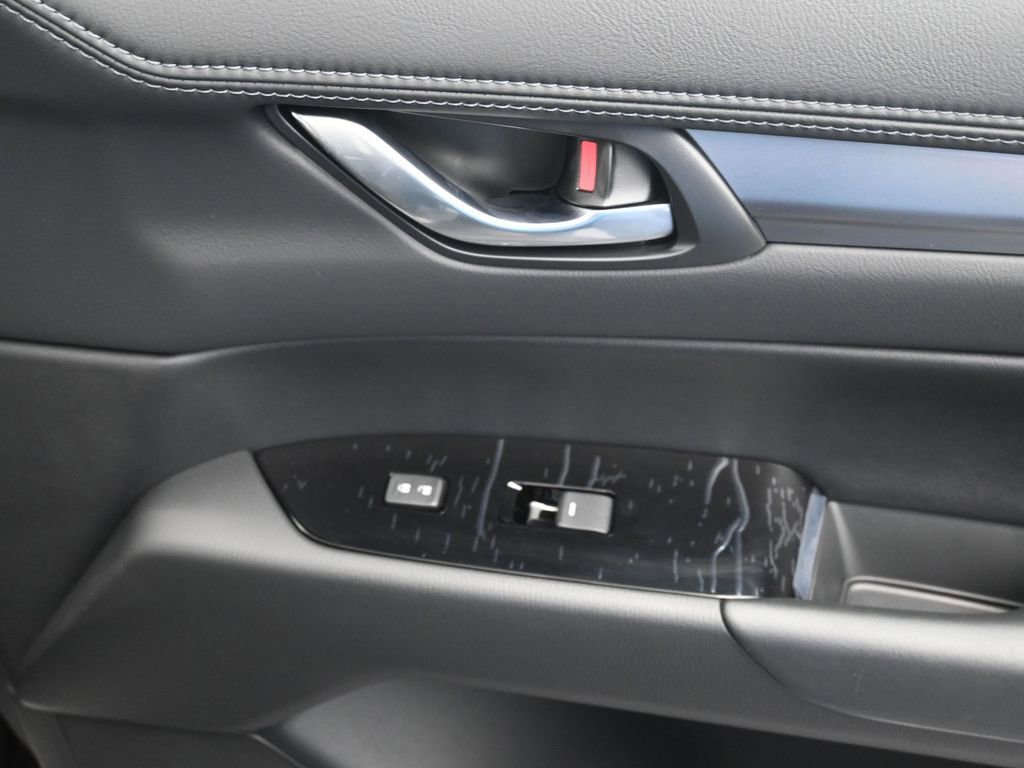 Used 2025 MAZDA CX-5 AWD 2.5 S w/ Preferred Package image 16