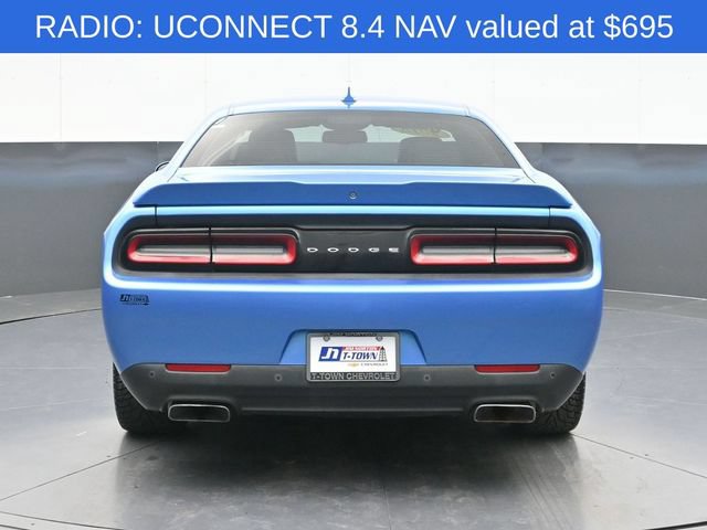 Used 2015 Dodge Challenger R/T Plus RWD image 11