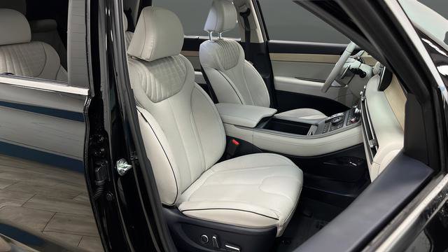Used 2025 Hyundai Palisade Limited AWD/4WD image 25