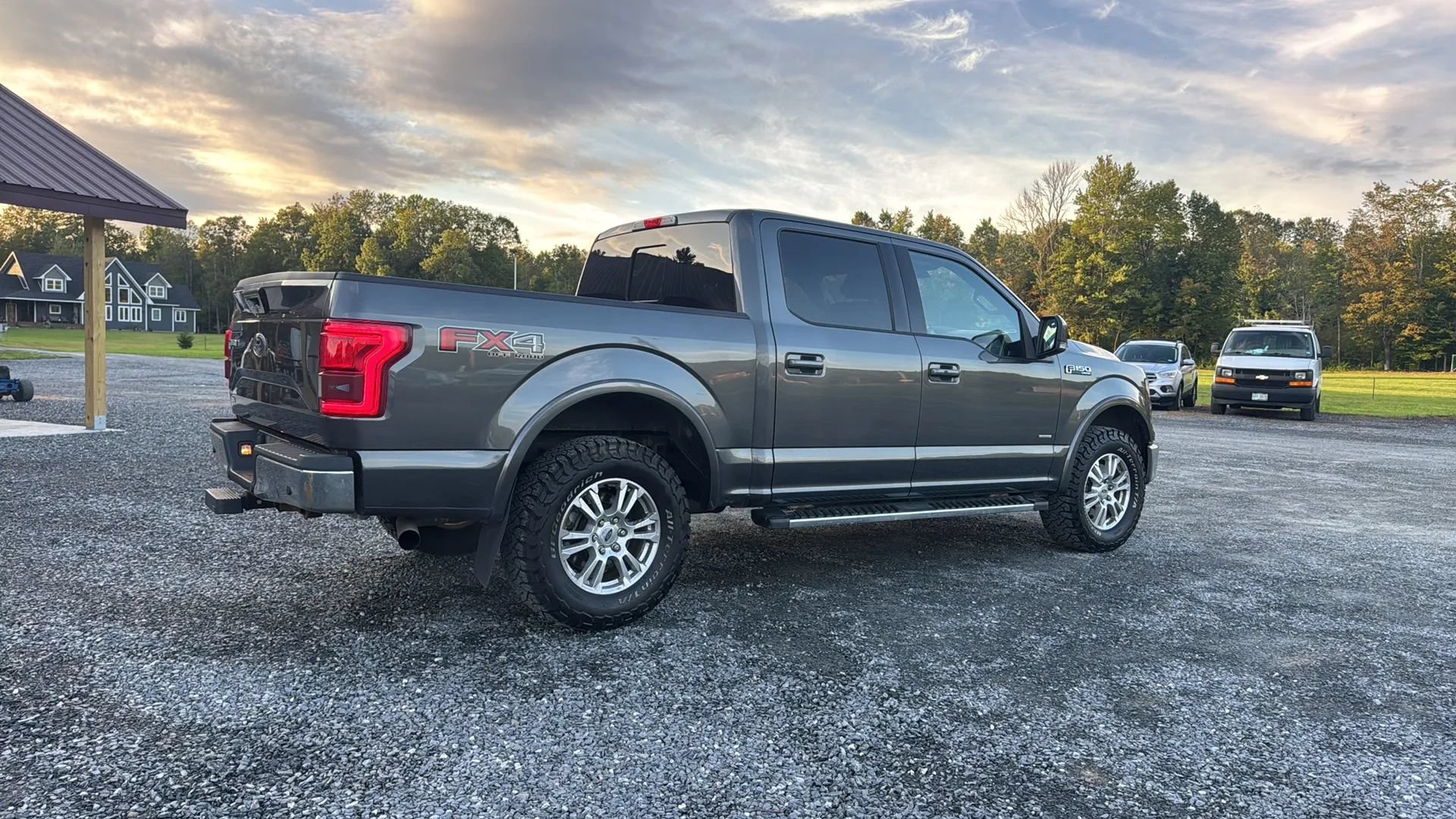 Used 2017 Ford F150 Lariat w/ Equipment Group 501A Mid AWD/4WD image 4