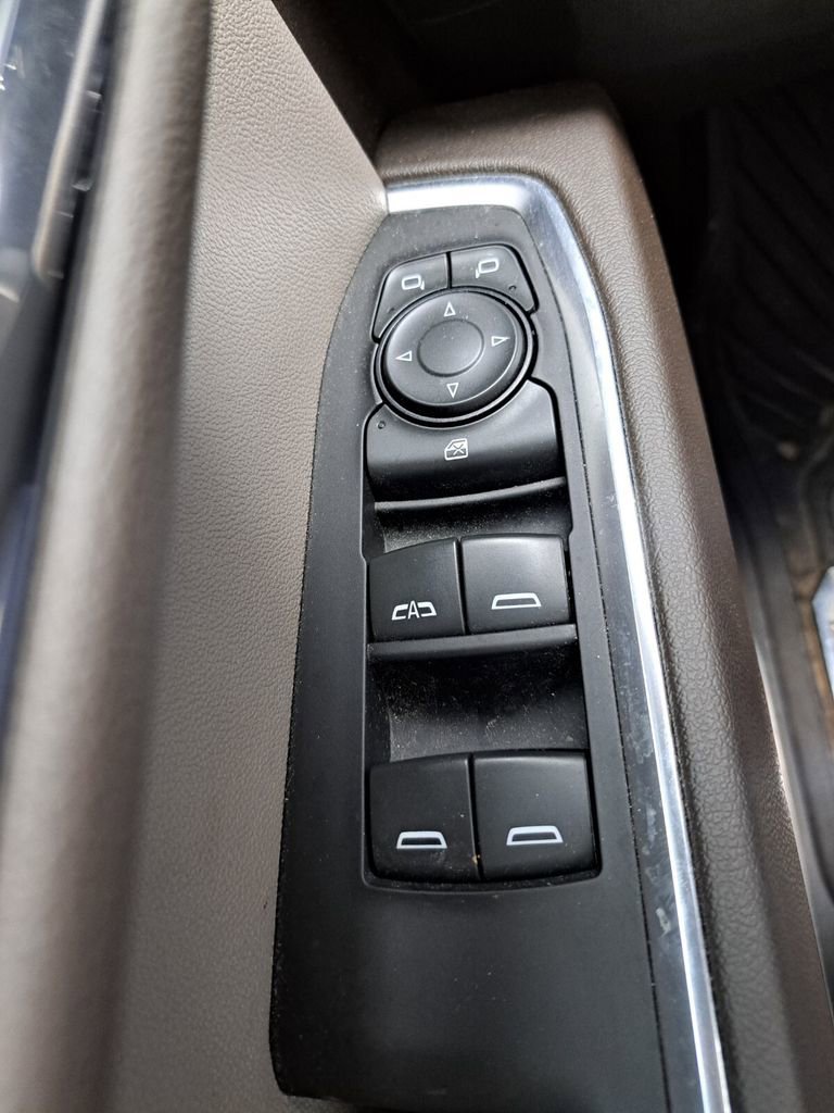 Used 2022 Chevrolet Silverado 1500 LT Trail Boss w/ LT Trail Boss Premium Package image 16