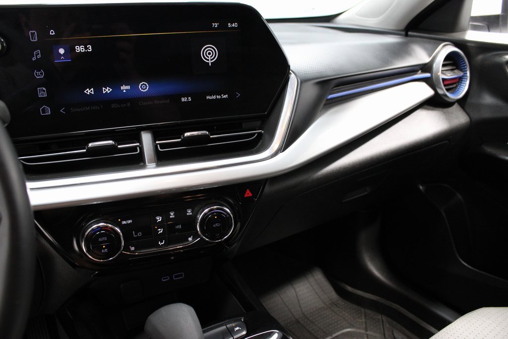 Used 2024 Chevrolet Trax LT w/ Driver Confidence Package image 30